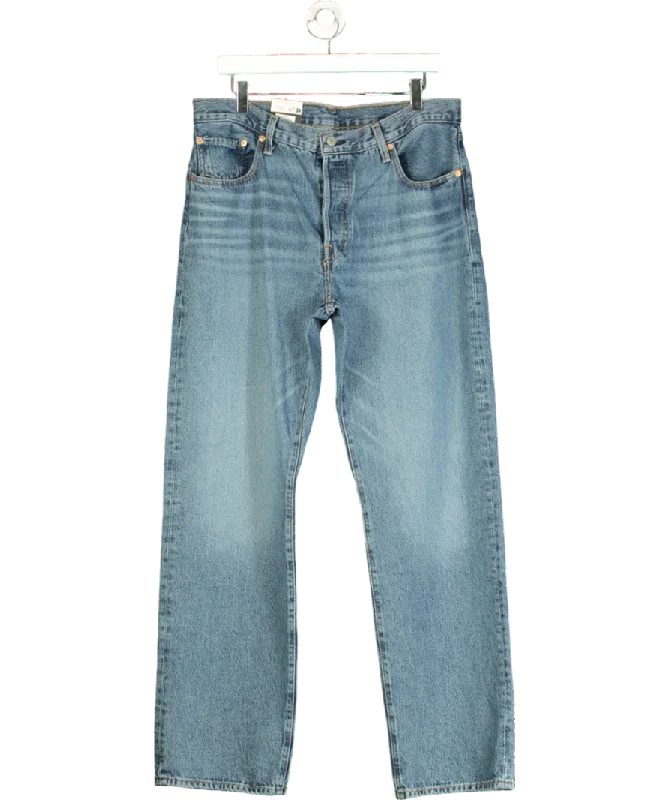 Lightweight straight jeans for warm weather ease -levis Blue 501 90s Mid Rise Jeans W32