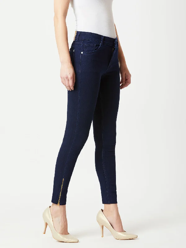 Casual Friday Jeans for Relaxed -Women's Navy Blue Skinny Fit Mid Rise Cropped Length Zipper Detailing Denim Stretchable Jeans