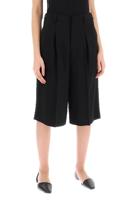 Stylish pleated shorts for women with a sophisticated design for casual office wear-gabardine bermuda shorts