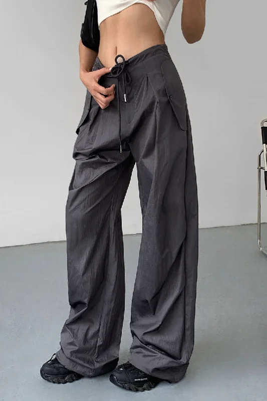 Classic wool pants for cold weather elegance -Wide-Leg Cargo Pants Loose Fit