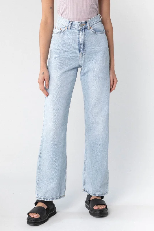 Soft stretch pants for all-day wear ease -DR DENIM Echo Jeans Bleach Sky