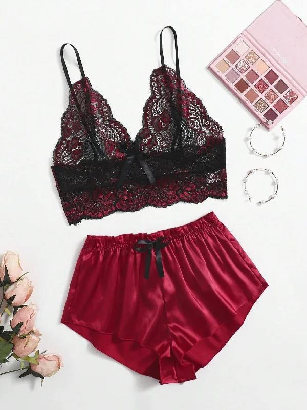 Comfortable and casual shorts for men with soft cotton fabric for daily wear-Classic Sexy Floral Lace Bralette With Satin Shorts